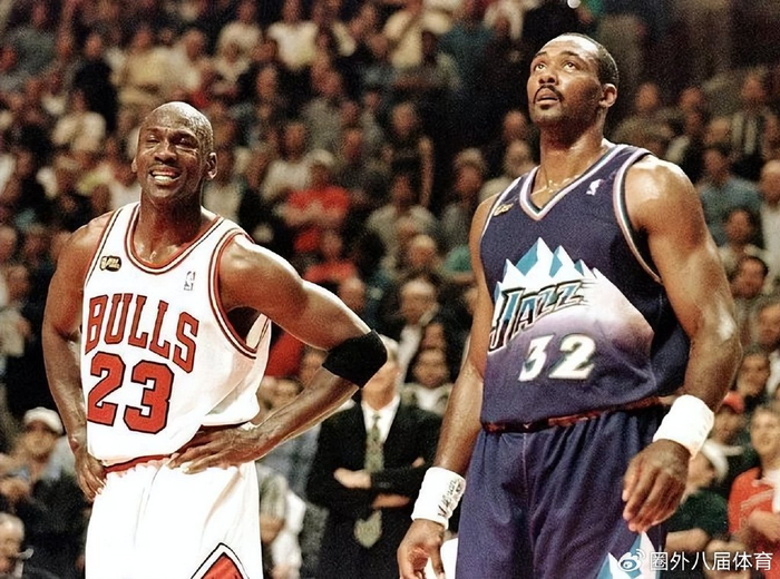 乔丹回顾自己的辉煌篮球生涯，以及卡特和奥尼尔的对决的简单介绍