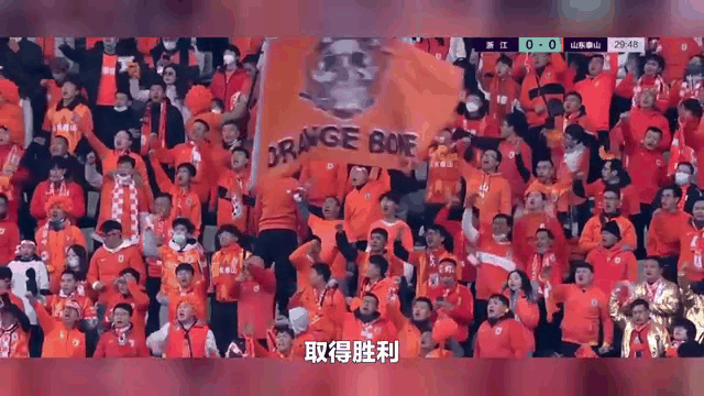 精彩绝伦的比赛，球迷齐声为之叫好的简单介绍