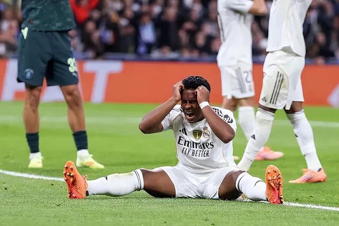 里昂表现不佳，法甲前景令人担忧(里昂法甲阵容)